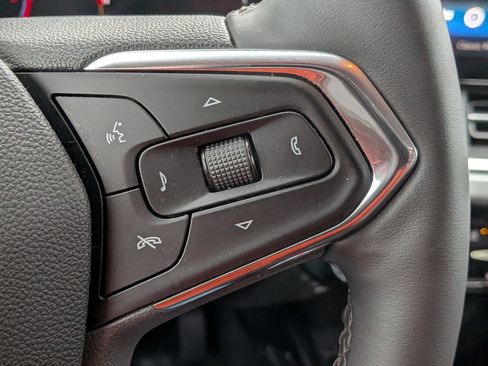 Certified 2025 Chevrolet Trax LT w/ LT Convenience Package image 23