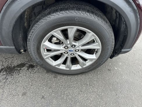 Certified 2023 Ford Explorer Limited w/ Limited Technology Package image 13