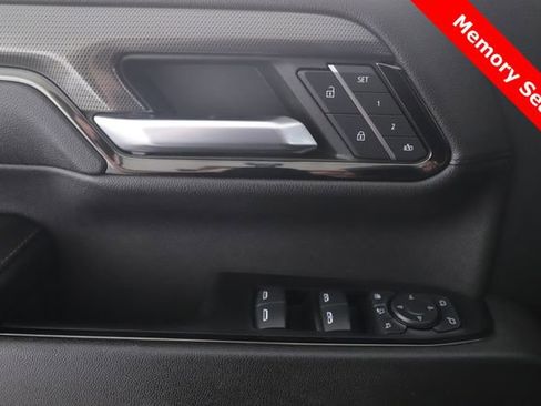 Used 2024 GMC Sierra 2500 AT4 w/ AT4 Premium Plus Package AWD/4WD image 21
