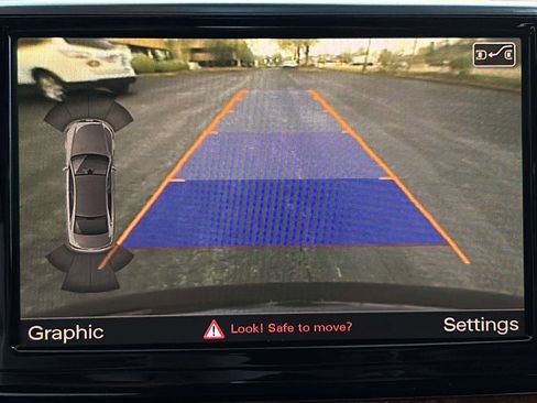 Used 2011 Audi A8 4.2 image 21