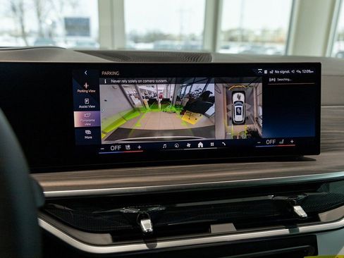 New 2026 BMW X5 xDrive50e w/ Premium Package image 31