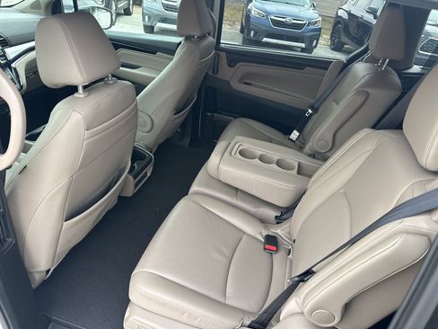 Used 2018 Honda Odyssey Elite image 16