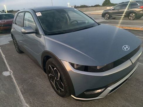 Used 2024 Hyundai Ioniq 5 SEL image 10