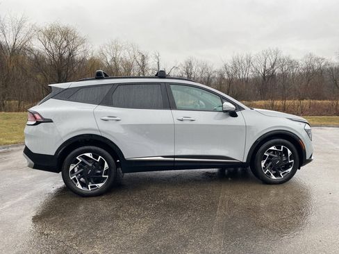 Used 2024 Kia Sportage SX image 2