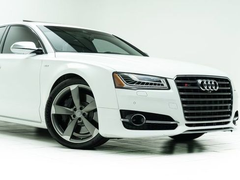 Used 2016 Audi S8 w/ Driver Assistance Package image 4