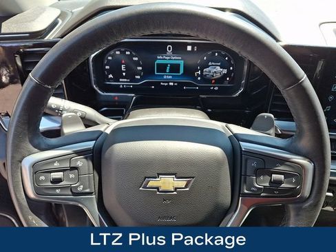 Used 2023 Chevrolet Silverado 1500 LTZ AWD/4WD image 4
