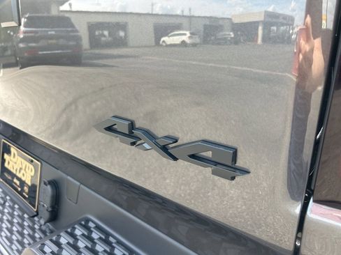 New 2026 RAM 1500 4x4 Crew Cab image 38