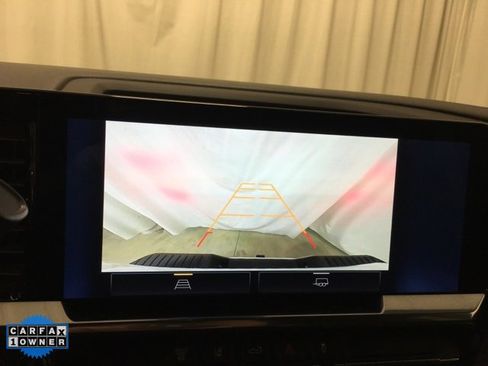 Used 2024 Chevrolet Silverado 2500 LT w/ Convenience Package image 26