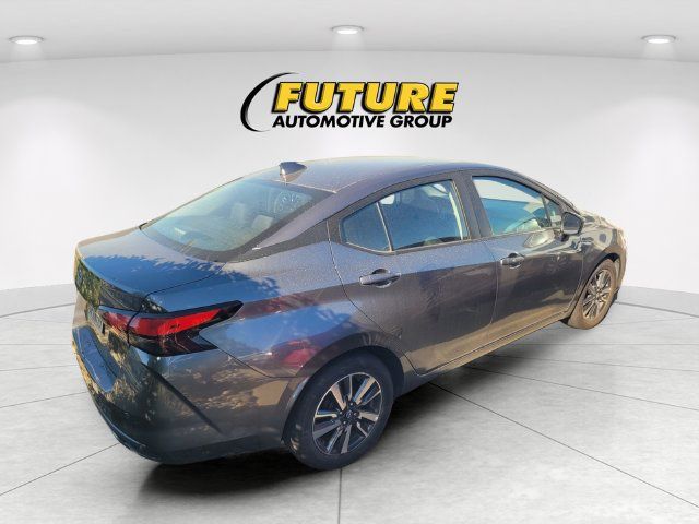 Certified 2025 Nissan Versa SV FWD image 3
