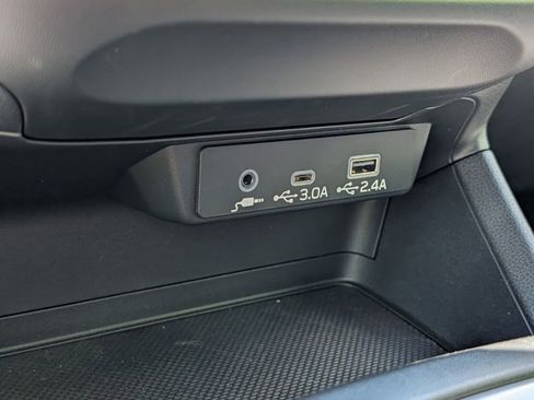 Certified 2025 Subaru Impreza 2.0i Sport AWD/4WD image 9