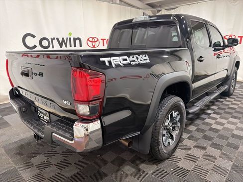 Used 2019 Toyota Tacoma TRD Off-Road image 7