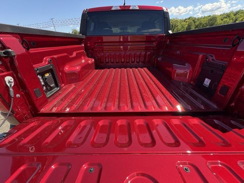 New 2025 Ford Maverick XLT w/ XLT Luxury Package image 19