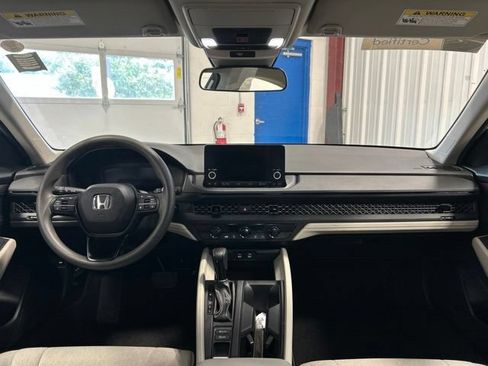 Used 2023 Honda Accord LX image 17
