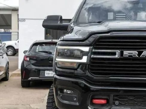 Used 2019 RAM 2500 Laramie w/ Black Appearance Package image 45