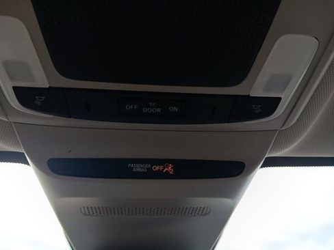 New 2026 Honda HR-V LX image 33