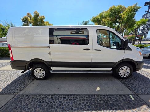 Used 2020 Ford Transit 250 Low Roof w/ Exterior Upgrade Package RWD image 4