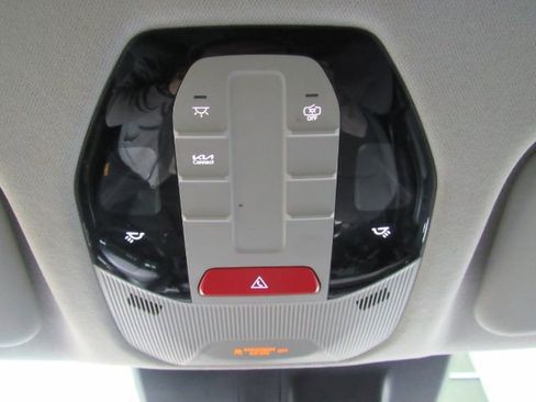 Used 2025 Kia K4 LXS image 49