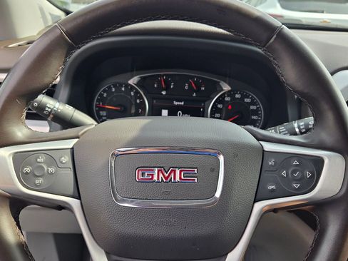 Used 2023 GMC Acadia SLT AWD/4WD image 25