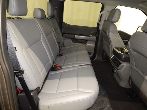 New 2025 Ford F150 Lightning Flash image 19