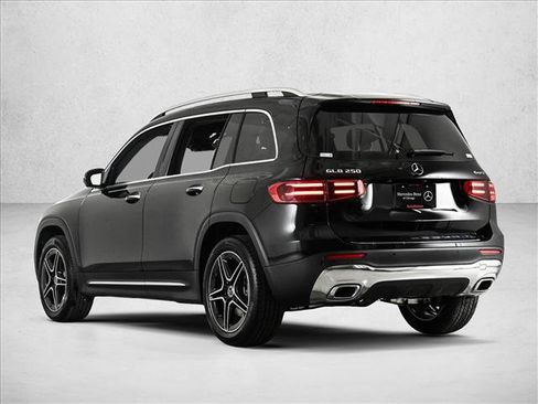 New 2026 Mercedes-Benz GLB 250 4MATIC image 8