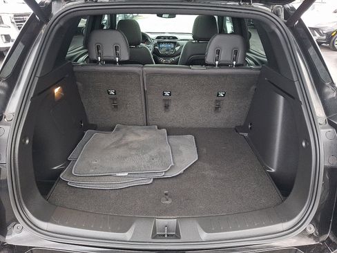 Used 2022 Chevrolet TrailBlazer RS w/ Sun and Liftgate Package image 31