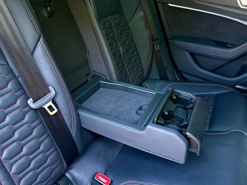 Used 2021 Audi RS 6 AWD/4WD image 25