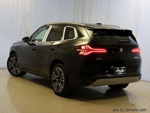 Used 2026 BMW X3 xDrive30i w/ Premium Package AWD/4WD image 3