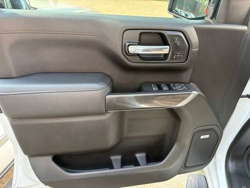 Used 2020 GMC Sierra 1500 AT4 w/ AT4 Premium Package AWD/4WD image 8