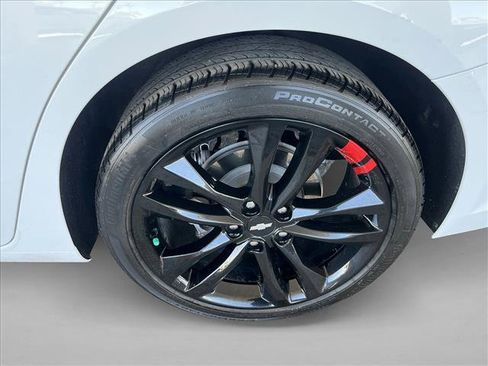 Used 2018 Chevrolet Malibu LT w/ Leather Package FWD image 24