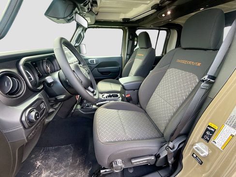 New 2026 Jeep Gladiator Mojave AWD/4WD image 22