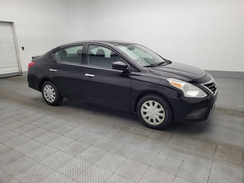 Used 2018 Nissan Versa SV image 11