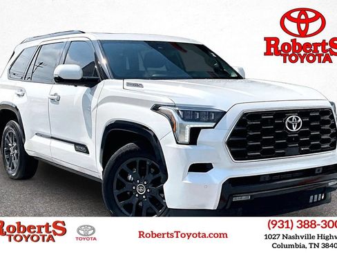 Used 2023 Toyota Sequoia Platinum AWD/4WD image 1