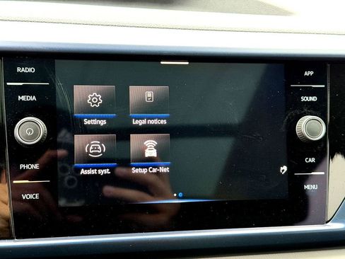 Used 2022 Volkswagen Taos SE image 24