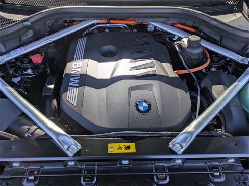 New 2026 BMW X5 xDrive50e w/ M Sport Package image 39