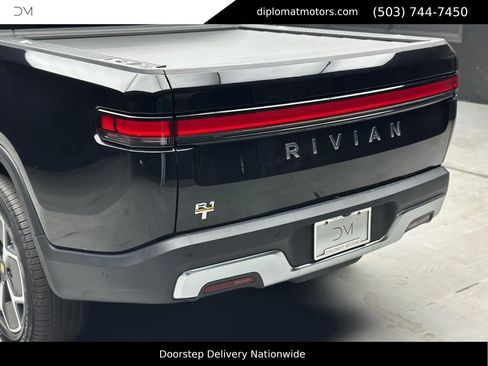 Used 2022 Rivian R1T Launch Edition image 15