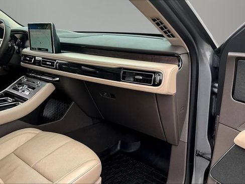 Used 2021 Lincoln Aviator Reserve w/ Equipment Group 201A AWD/4WD image 26
