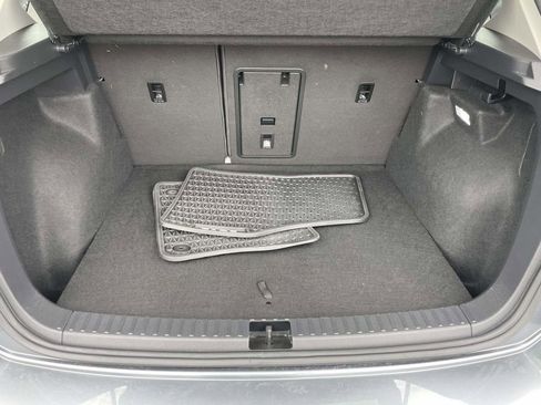 Used 2024 Volkswagen Taos SE image 47