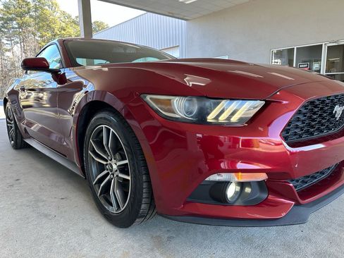 Used 2017 Ford Mustang Premium image 8