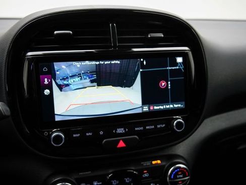 Used 2024 Kia Soul EX FWD image 4