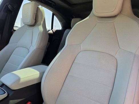 Certified 2025 Porsche Macan Turbo Electric AWD/4WD image 5