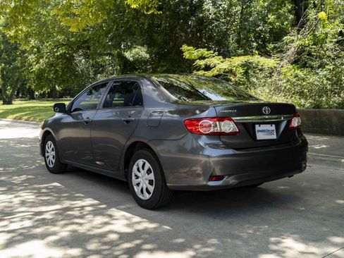 Used 2013 Toyota Corolla L FWD image 7