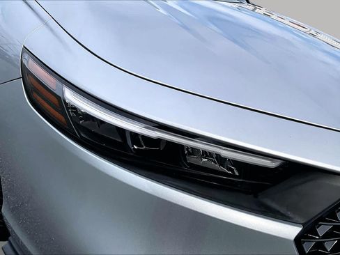 Used 2023 Honda Accord EX image 27