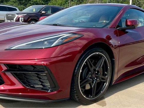 Used 2020 Chevrolet Corvette Stingray Preferred Cpe w/ 2LT Preferred Equipment Group RWD image 3