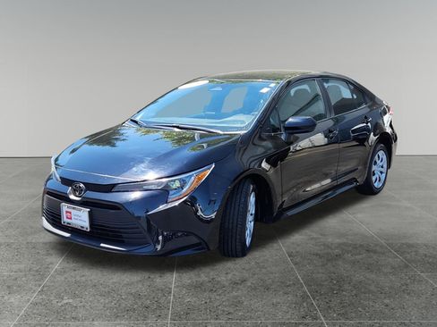 Certified 2024 Toyota Corolla LE FWD image 3