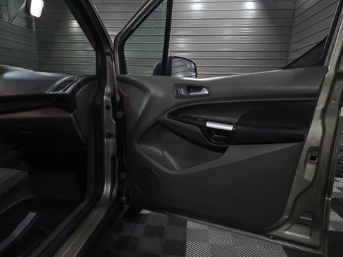 Used 2019 Ford Transit Connect XLT w/ Driver-Assist Package image 33