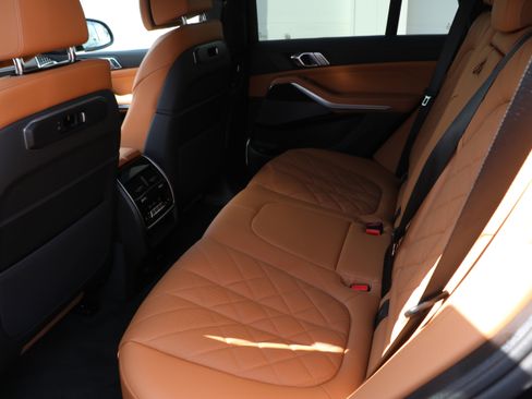 Used 2026 BMW X5 sDrive40i w/ M Sport Package RWD image 35