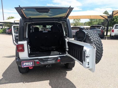 Used 2024 Jeep Wrangler Unlimited Rubicon w/ Technology Group AWD/4WD image 26