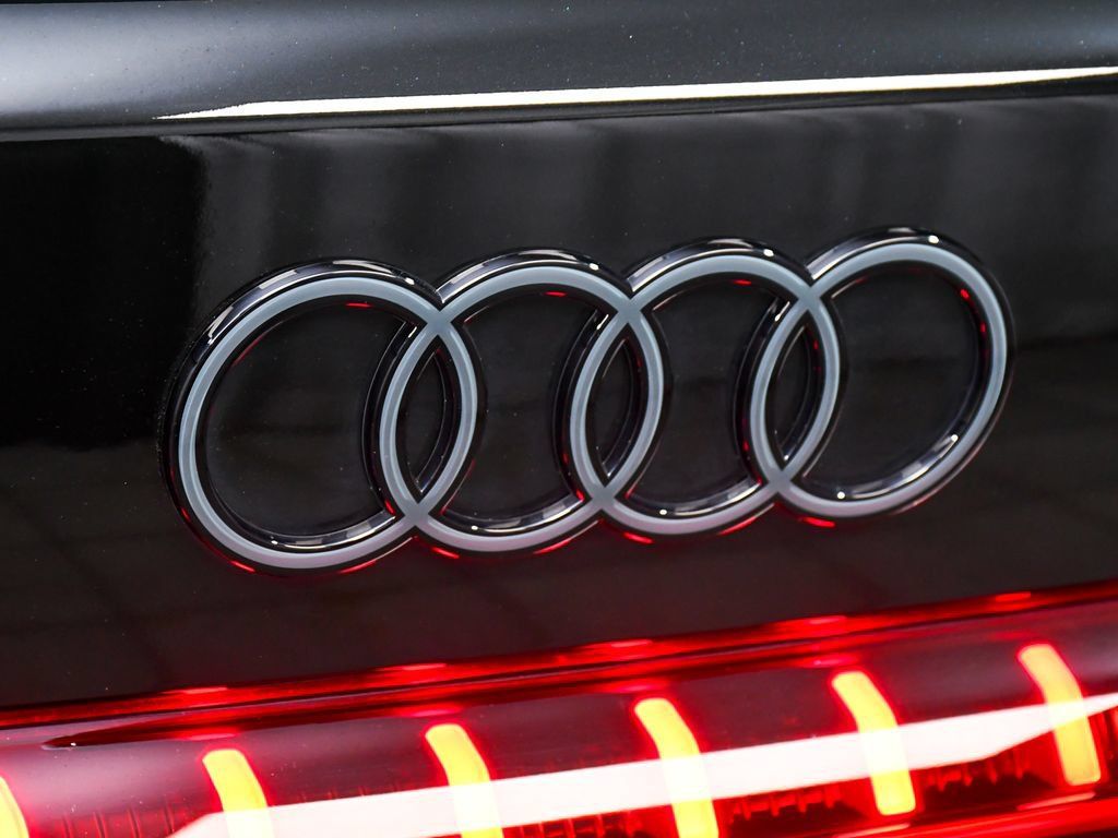 Used 2025 Audi S5 Premium Plus w/ Premium Plus Package AWD/4WD image 99