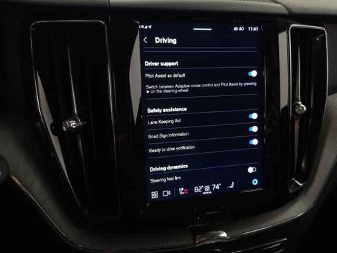 Certified 2025 Volvo XC60 B5 Plus image 25