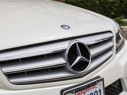 Used 2013 Mercedes-Benz C 250 Sedan image 10